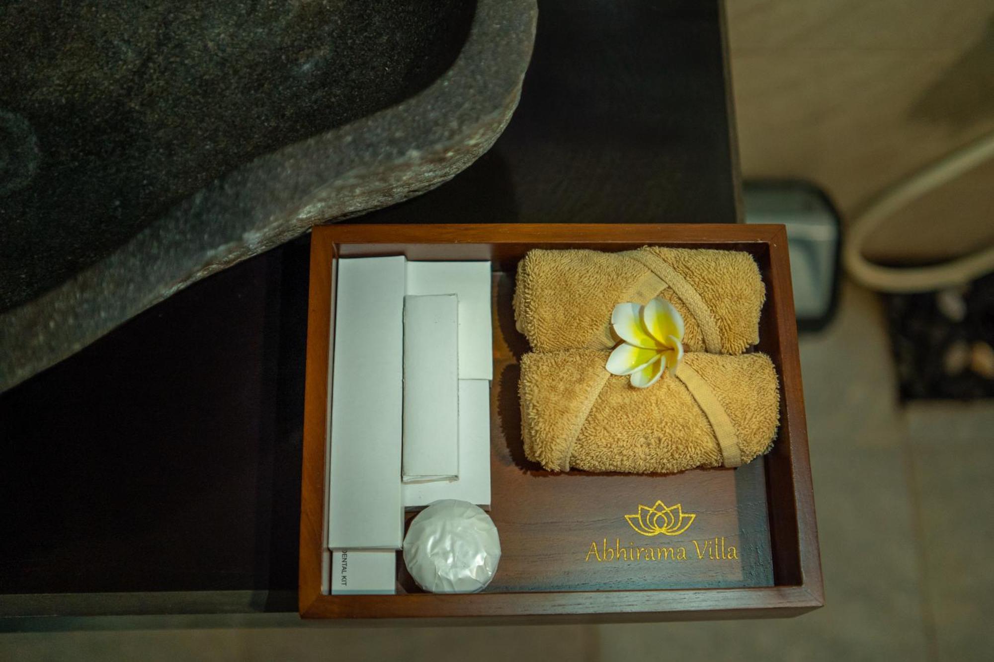 Abhirama Villas And Spa Ubud Zewnętrze zdjęcie