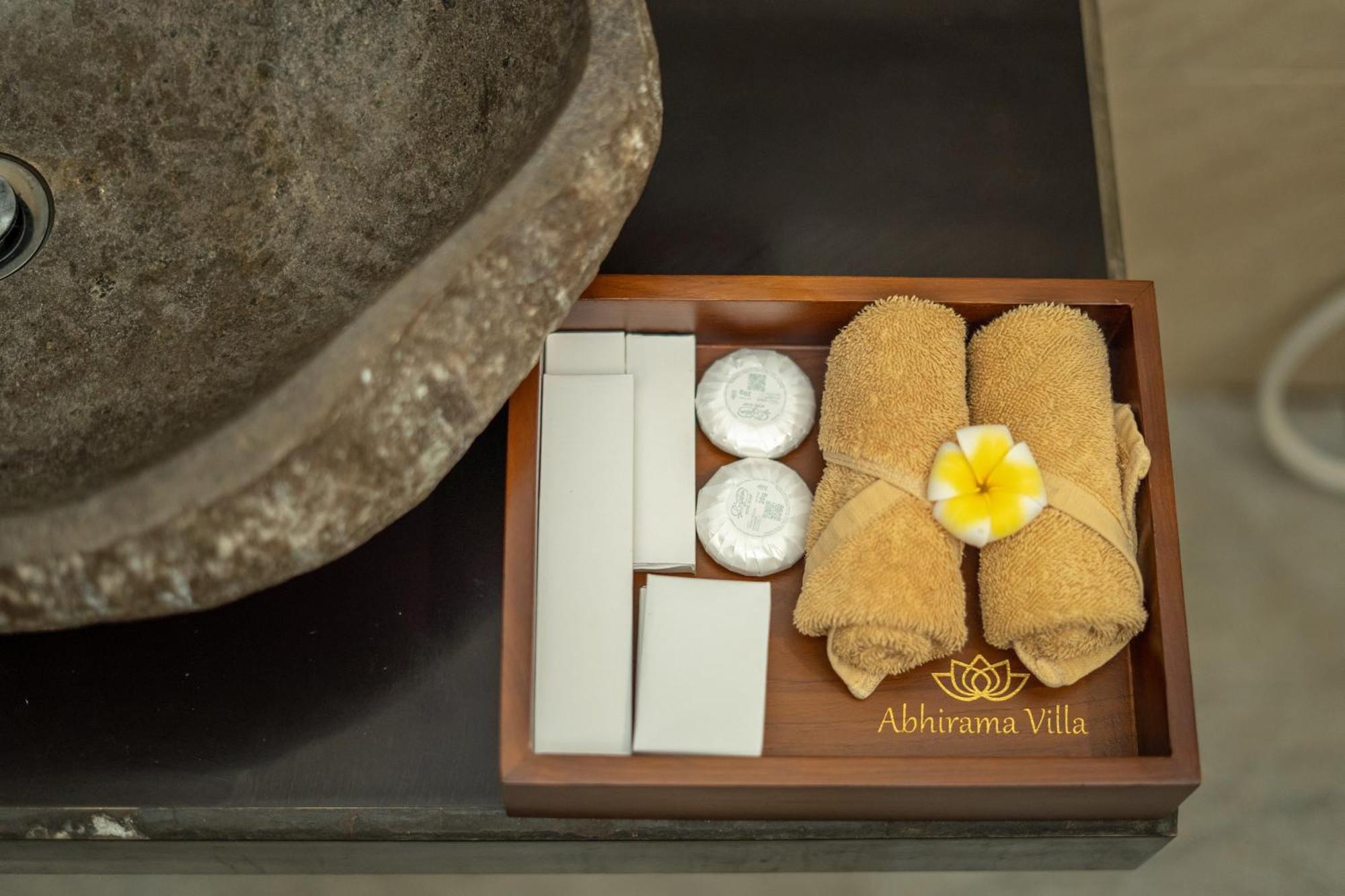 Abhirama Villas And Spa Ubud Zewnętrze zdjęcie